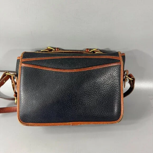 Vintage DOONEY & BOURKE BLACK ALL WEATHER LEATHER Crossbody Shoulder Purse - Picture 5 of 13
